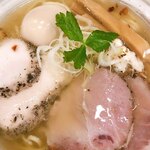 Mendo Hitohira - 特製真鯛塩ラーメン