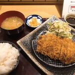 Sukiyaki Kushikatsu Haruna Honmachi Ten - 