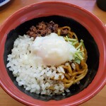 Muten Kura Zushi Izumiotsu Ten - 汁ナシ担々麺