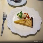 Russian Restaurant ROGOVSKI Ginza - りんごケーキ