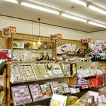 小千谷土産 イマイ - 店内のご紹介です①