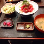 Nakaochi 100 Yen no Izakaya Maguronchi Takadanobabaekimaeten - 【2019.12.23(月)】中落ち丼(並盛)580円