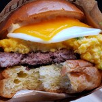 eggslut Shinjuku Sazanterasu Ten - ルートトゥエンティサンド