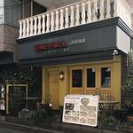 WINE HALL 元町倶楽部 - 元町通りの一本裏、厳島神社の近くです