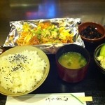 Teppan Ya - ホルモンキムチ定食¥680