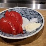 Taishu Teppan Sakaba Mina Terrace - 冷やしトマト(300円)