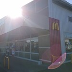 McDonald's Kisarazu Makkusubaryu Ten - 違う角度から見えるお店の外観です。