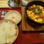 Mabo Senmon Ten Chin San - 四川牛すじ麻婆豆腐定食860円（税込）