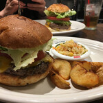 MUNCH'S BURGER SHACK - 