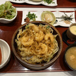 Seafood Kura Gyogyogyo Suzaka Ten - 