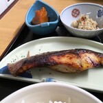 鮮魚かねに - 