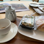 Patisserie FLOUR Takeuchi Kaido Karusato Ten - 