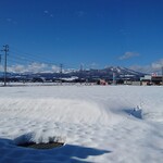 ノレグレット - 店内から見える雪の山々