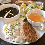 UCHI's Cafe - 