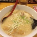 Momoyama Ramen - 桃とんラーメン