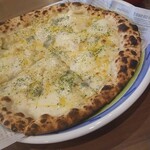 Niku to Ishigama Pizza no Italian Pizzacozou Yokohama Kannai - 