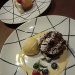 Royal Garden Cafe Aoyama - 