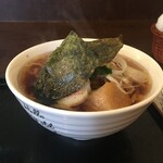 煮こみハウス - 料理写真:サービスのラーメン