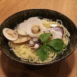 魚貝・鶏料理・日本酒 とよ新 - 