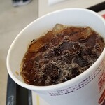 McDonald's Hanakawa Bigguhausu Ten - アイスコーヒーM(クーポン120円)です。