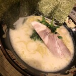 Yokohama Iekei Ramen Shinzan Matsuyamachiten - 