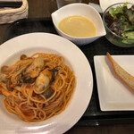 Fooding Cafe Esu - 