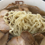 喜多方ラーメン坂内 小法師 - 黒胡椒かけます