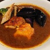 カレー リーブス