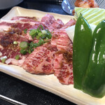 焼肉・ホルモン 冨まる  - 