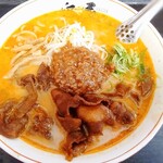 徳島ラーメン奥屋 - 担々麺肉入り(並)