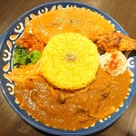 スパイスカレー&カフェ 胡桃 - くるみプレート1600円
            ラッシーorミニナン付き