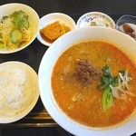 一里河来 - こだわりゴマの坦々麺　900円①