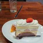 Patisserie Kugura Pan Joinasuterasu Futamatagawa Ten - 透明なレモネード。きりり。れもん。