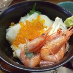 Oshokuji Dokoro Reichan - 海鮮丼 本日ははまちが売り切れなのではまち抜きです