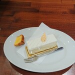 Patisserie Kugura Pan Joinasuterasu Futamatagawa Ten - おまけのケーキは、レモンじゃなかったー ふつうのパウンドケーキっぽいやつ