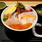 Hakodate Sushi - 朝食は海鮮丼を選びました