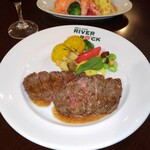 Grill Cafe RIVER ROCK - ロックステーキ