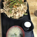 伝説のすた丼屋 - 