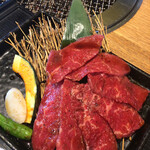 Yakiniku Toraji Shinjuku Toho Biru Ten - 黒毛和牛焼肉御前