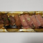 サトミ - 和牛入り特選肉寿司8貫(1188円)です。