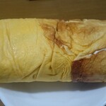 Hayashi Kashi Ten - 卵焼きに巻かれたロールケーキ