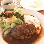 Restaurant Kissaten Omokage - ハンバーグステーキ、ライス・みそ汁セット。