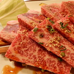 Tokusen Kuroge Wagyu Yakiniku Nishijin Hatsuki - 上ロース&上カルビ