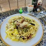 千駄木腰塚 - 春キャベツとコンビーフのパスタ