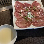 Yakiniku to Ryori Silk Road - 牛タン塩、1,257円