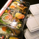 Flyya - 飛屋弁当￥500　★おかずパック＆ご飯パック