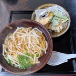 若竹 - 野菜天うどん450円