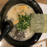 Hakata Tonkotsu Ramen Shirohige - 