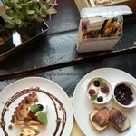 Buriki Botan CAFE & DINING - 