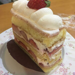 Patisserie Kugura Pan Joinasuterasu Futamatagawa Ten - ガトーシャンティー